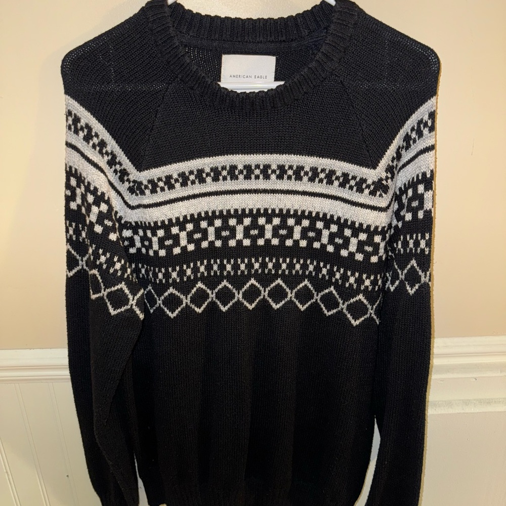 American Eagle Outfitters Black and White Crewneck Sweater